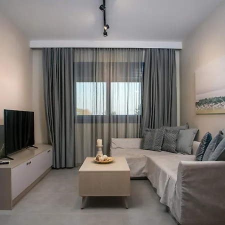 Rita Mare Seafront Heated Pools Villa Gennadi