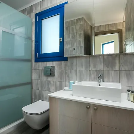 Villa Rita Mare Seafront Heated Pools *