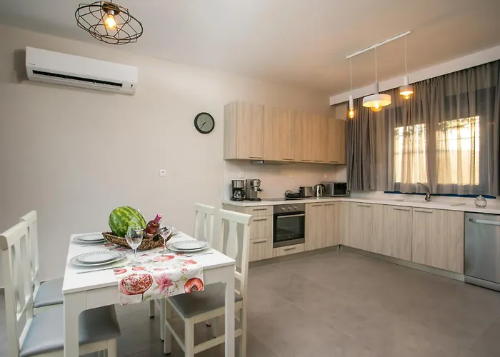 Rita Mare Seafront Heated Pools Gennadi