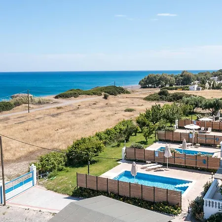 Rita Mare Seafront Heated Pools * 겐나디