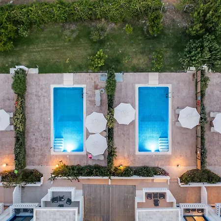Rita Mare Seafront Heated Pools