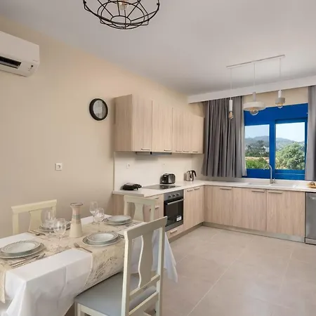 Rita Mare Seafront Heated Pools Villa