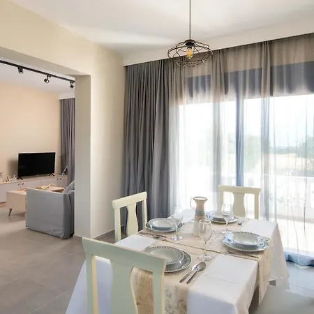 Rita Mare Seafront Heated Pools Villa *