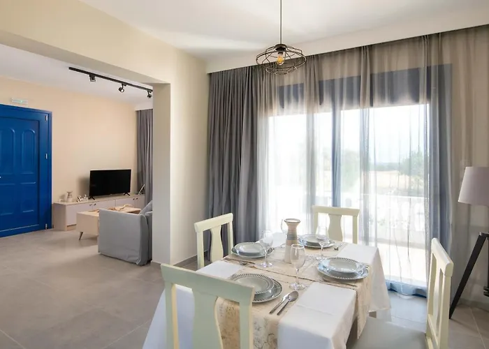 Rita Mare Seafront Heated Pools Βίλα *