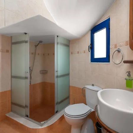 Rita Mare Seafront Heated Pools Villa *